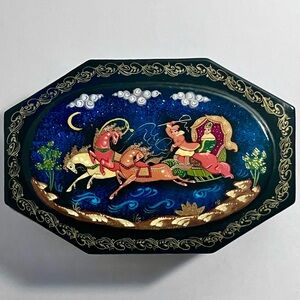 Vintage RUSSIAN Hand Painted FAIRY TALE Lacquer Box / 4.75 Inches / RED INTERIOR